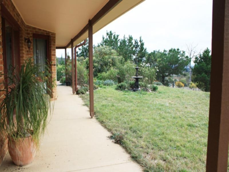 220 Bingley Way, Wamboin NSW 2620