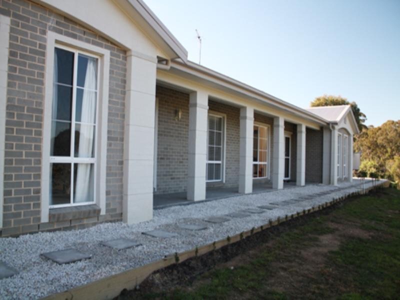 2737 Braidwood Road, Tarago NSW 2580