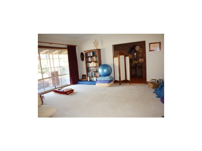 30 Taylor Place, Queanbeyan NSW 2620