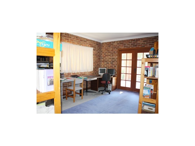 30 Taylor Place, Queanbeyan NSW 2620