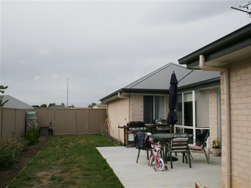 4 Westwood Circuit, Bungendore NSW 2621