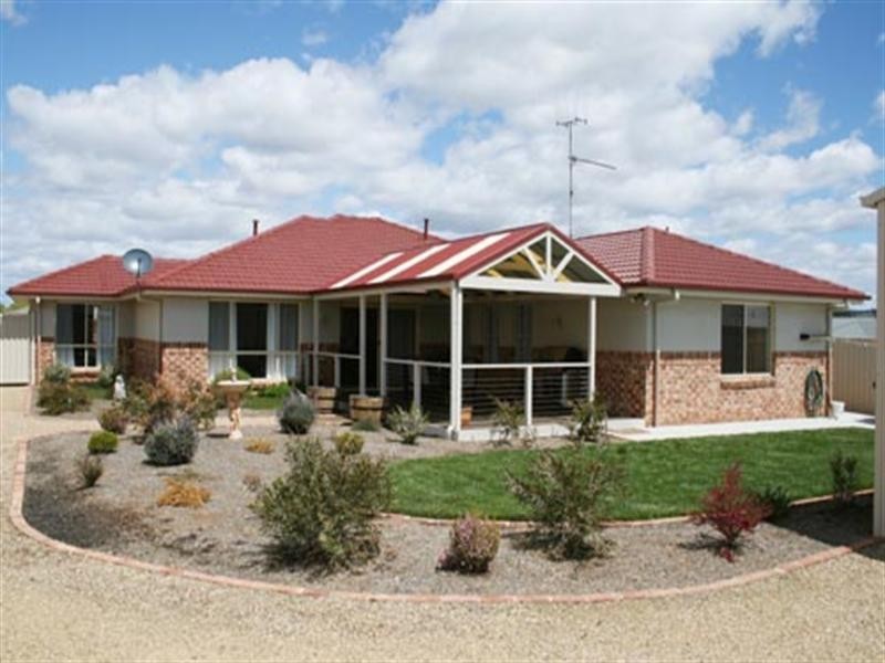 8 Shanahan Street, Bungendore NSW 2621
