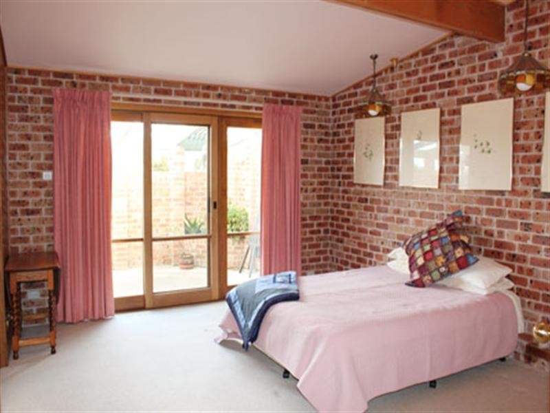 64 Majors Close, Wamboin NSW 2620