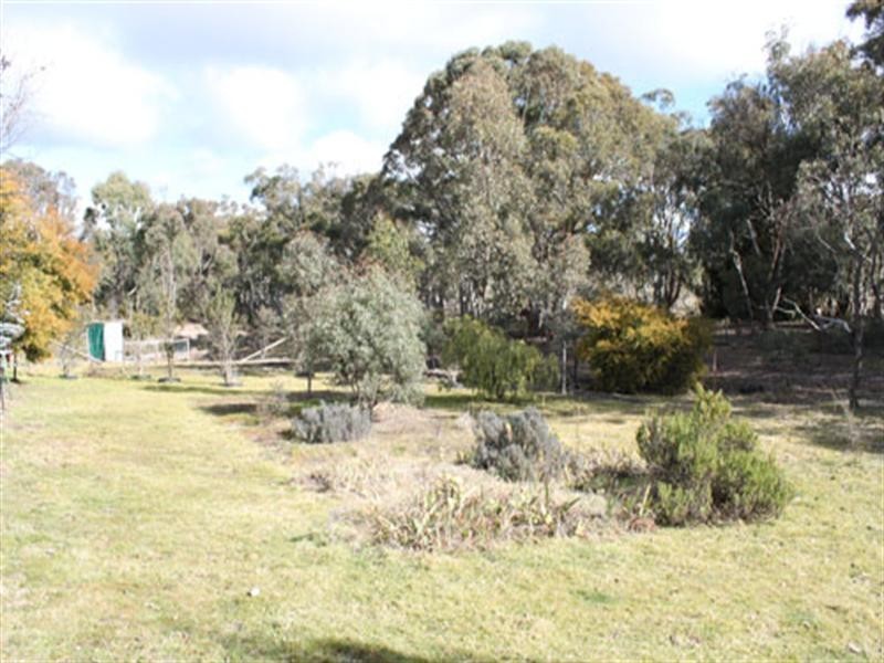 64 Majors Close, Wamboin NSW 2620