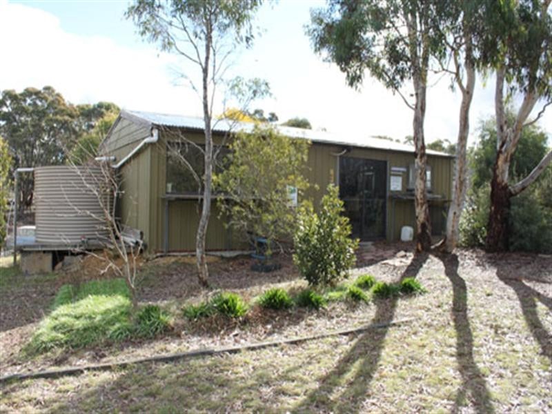 64 Majors Close, Wamboin NSW 2620