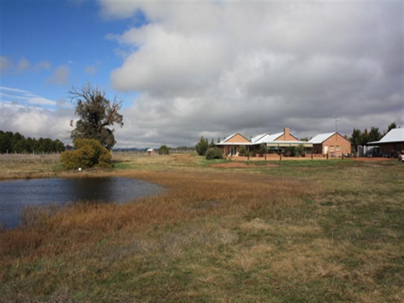 44 Summerhill Road, Bywong NSW 2621