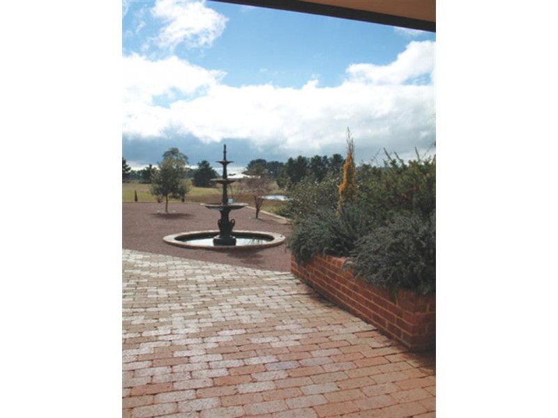 44 Summerhill Road, Bywong NSW 2621