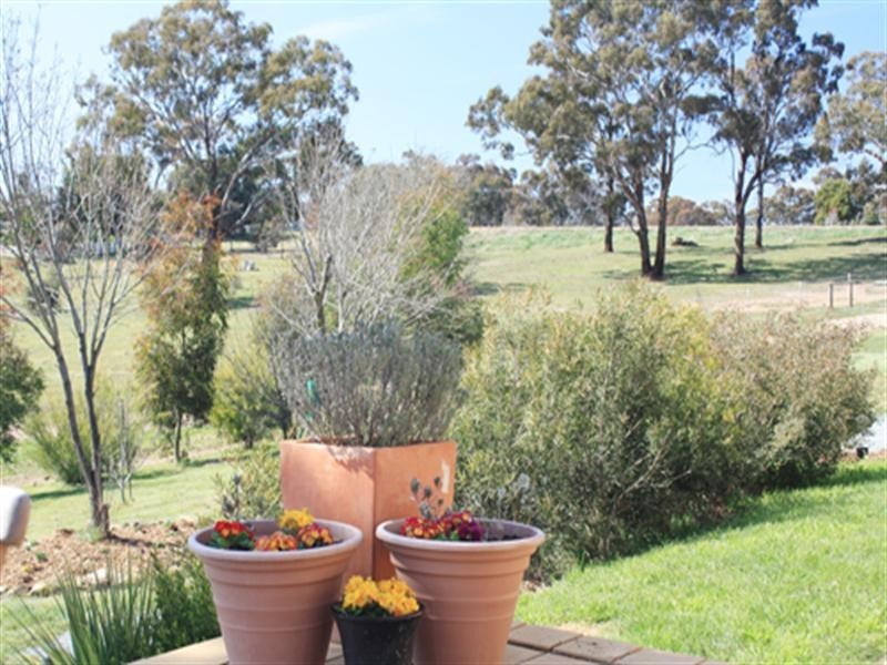 35 Creekborough Road, Bywong NSW 2621