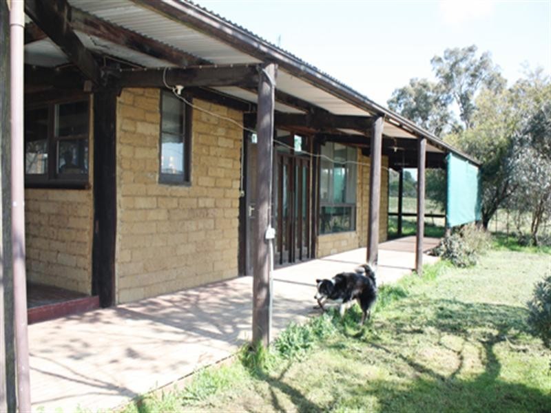 35 Creekborough Road, Bywong NSW 2621