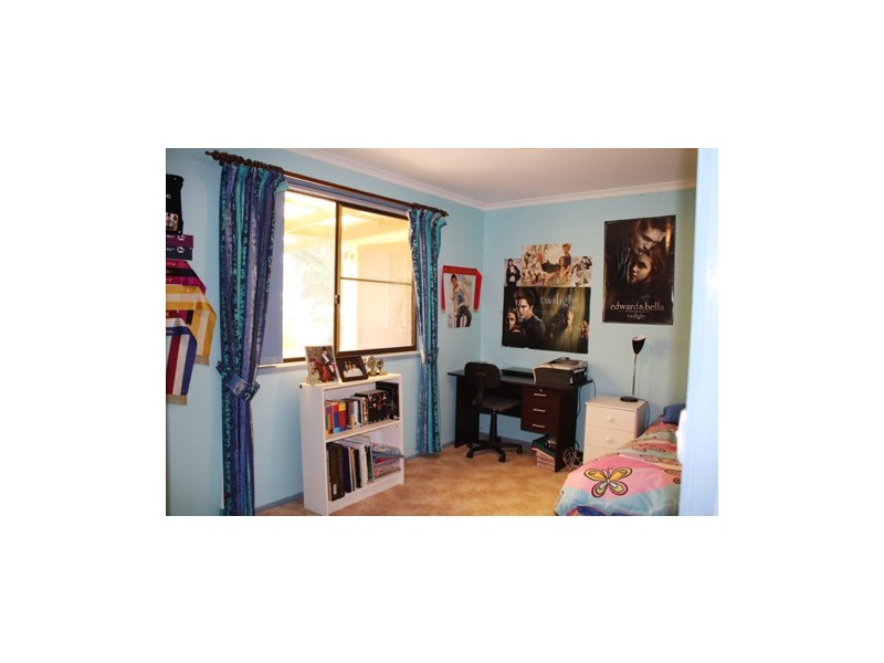 12 Majors Close, Wamboin NSW 2620