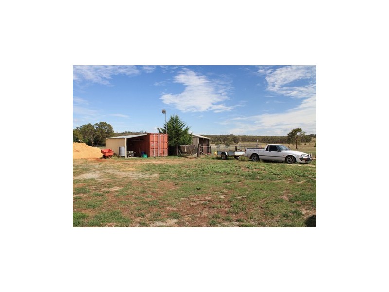 12 Majors Close, Wamboin NSW 2620