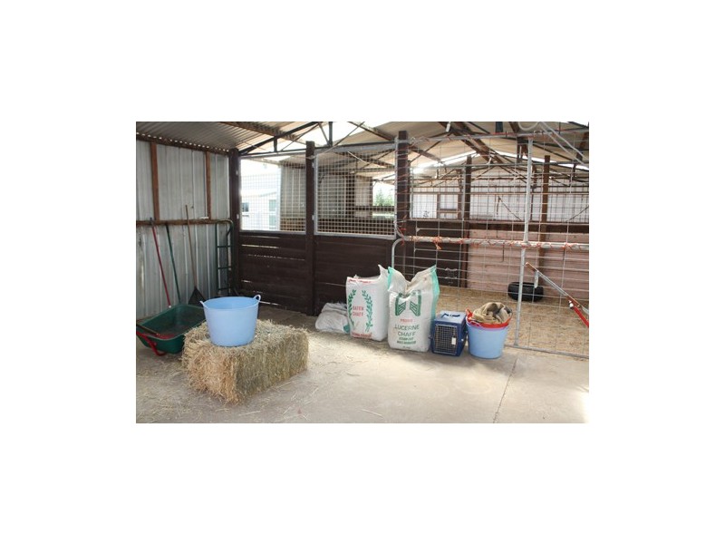 12 Majors Close, Wamboin NSW 2620