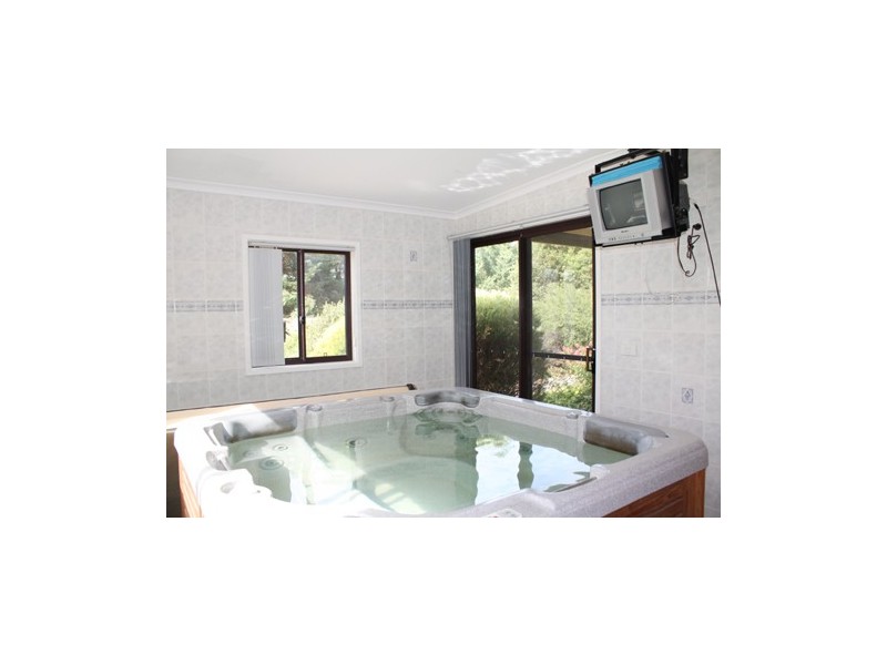 12 Majors Close, Wamboin NSW 2620