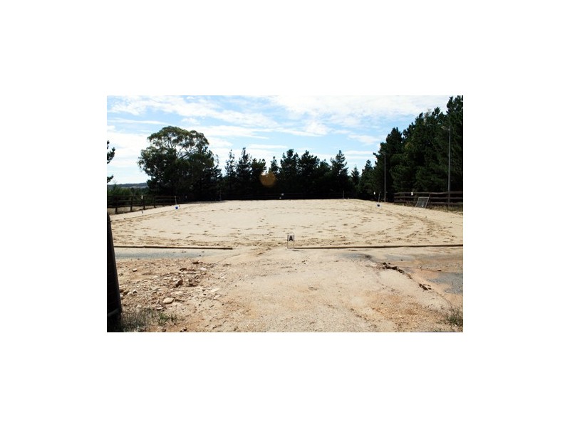 12 Majors Close, Wamboin NSW 2620