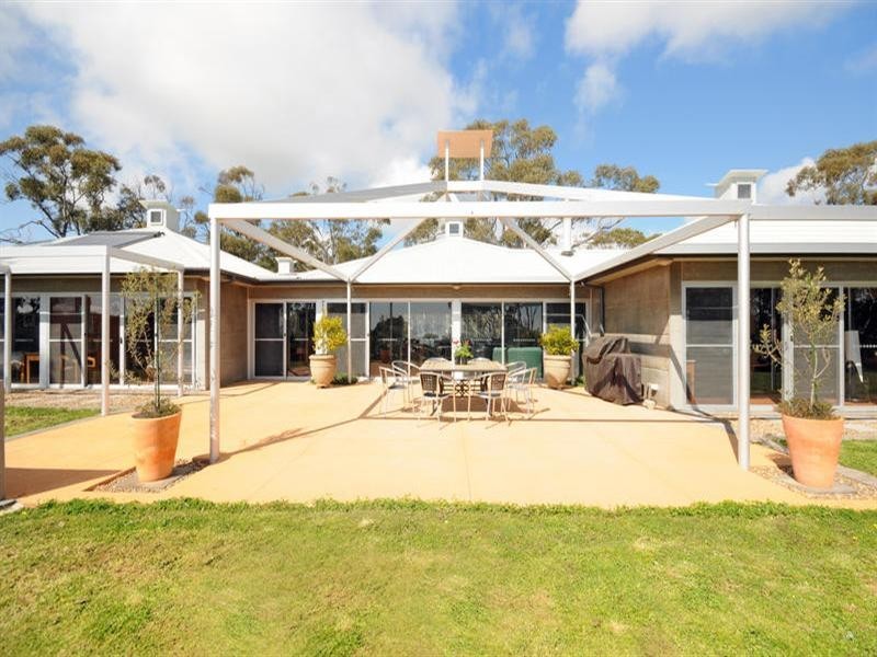 240 The Forest Road, Bywong NSW 2621