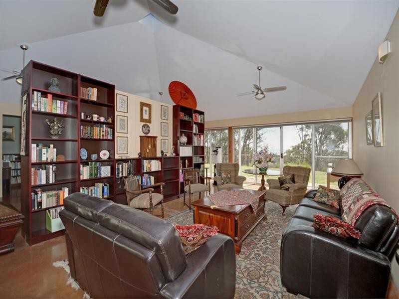 240 The Forest Road, Bywong NSW 2621