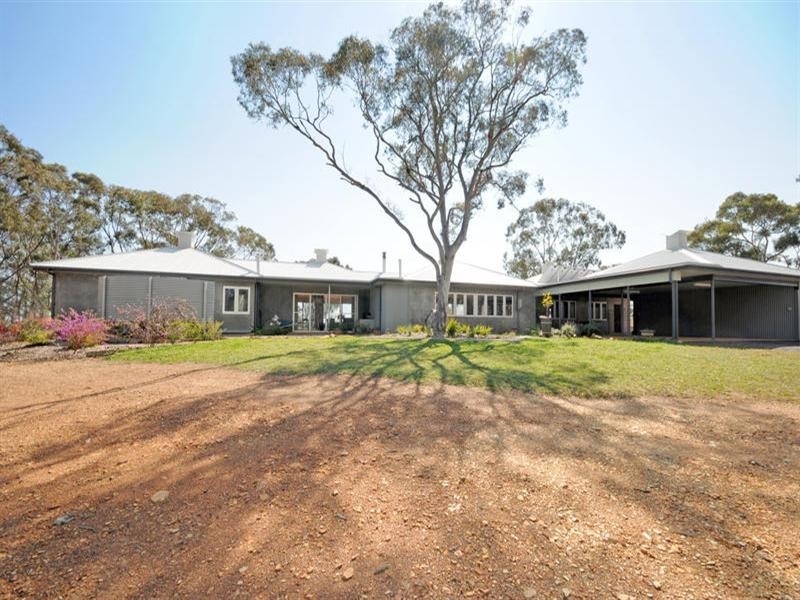 240 The Forest Road, Bywong NSW 2621