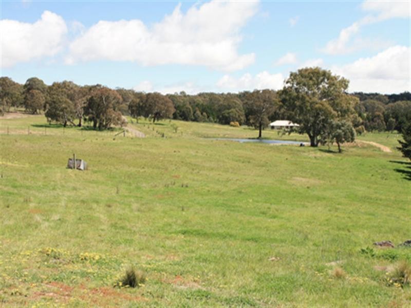 21 Reedy Creek Place, Wamboin NSW 2620