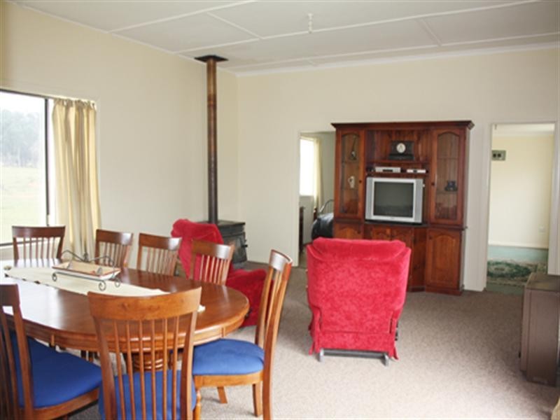 21 Reedy Creek Place, Wamboin NSW 2620