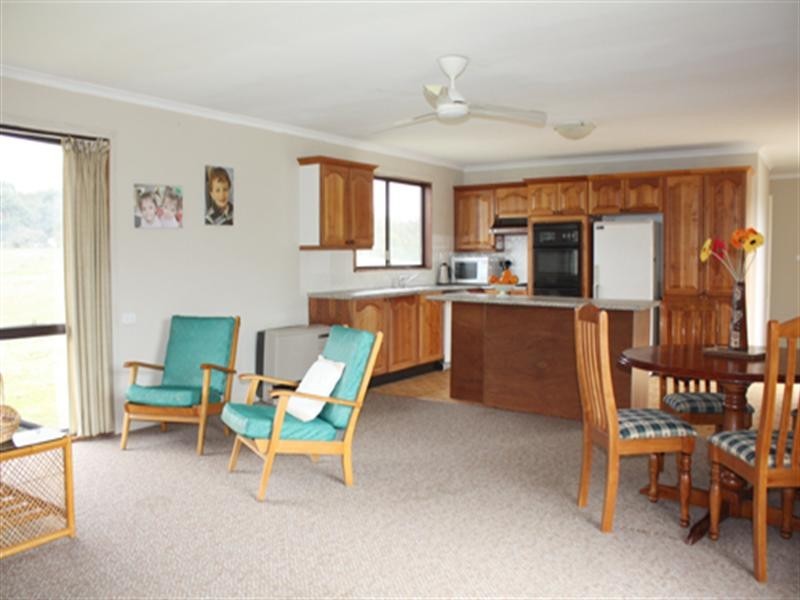 21 Reedy Creek Place, Wamboin NSW 2620