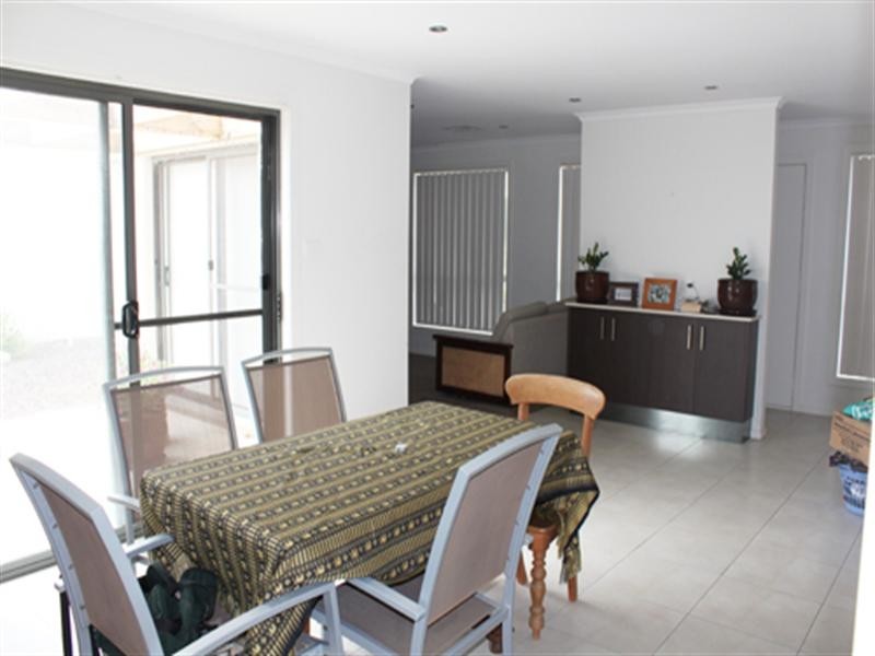 8/4-6 Mcmahon Drive, Bungendore NSW 2621