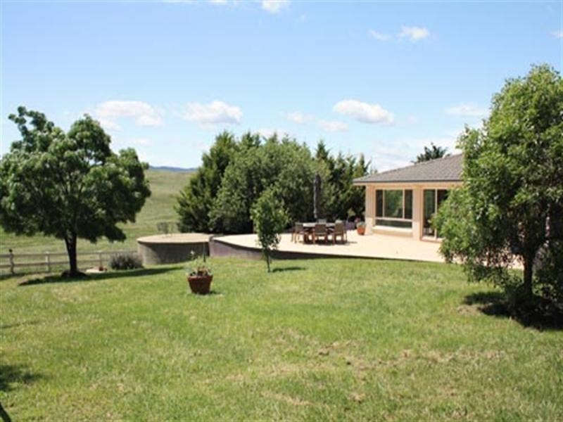 83 Neils Creek Road, Bungendore NSW 2621