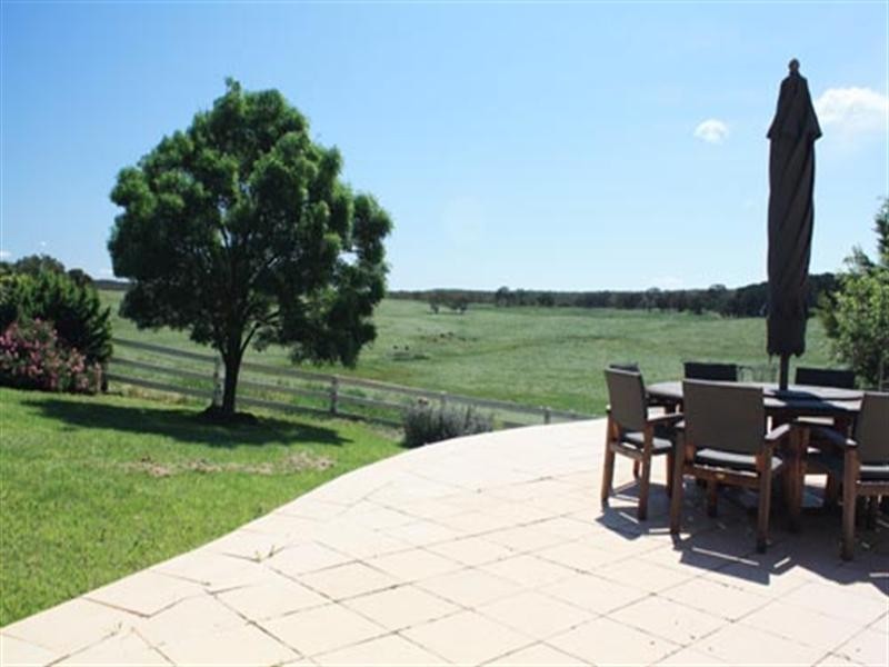 83 Neils Creek Road, Bungendore NSW 2621