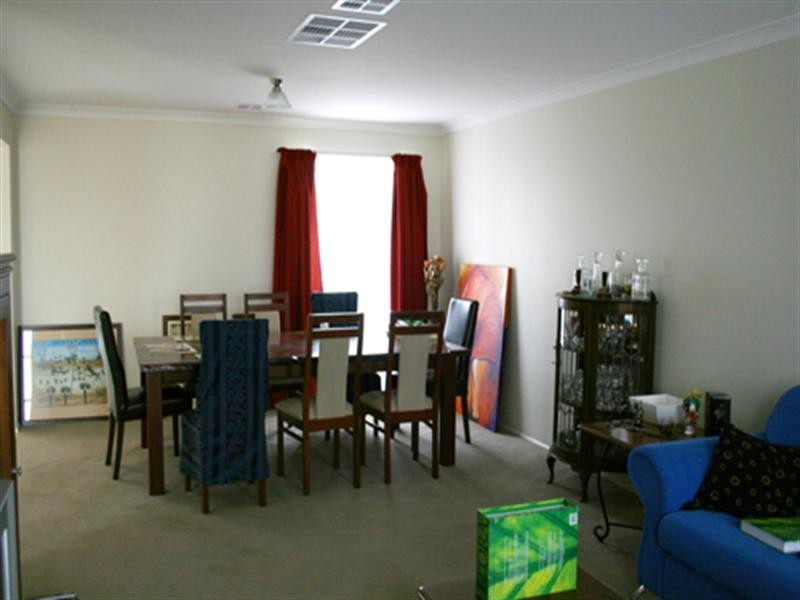 4 Westwood Circuit, Bungendore NSW 2621