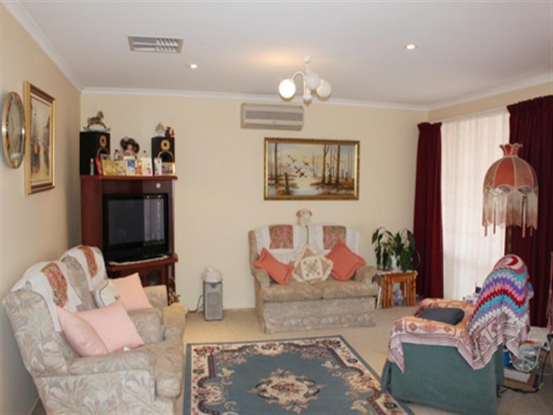 5 Patrick Brick Court, Queanbeyan NSW 2620