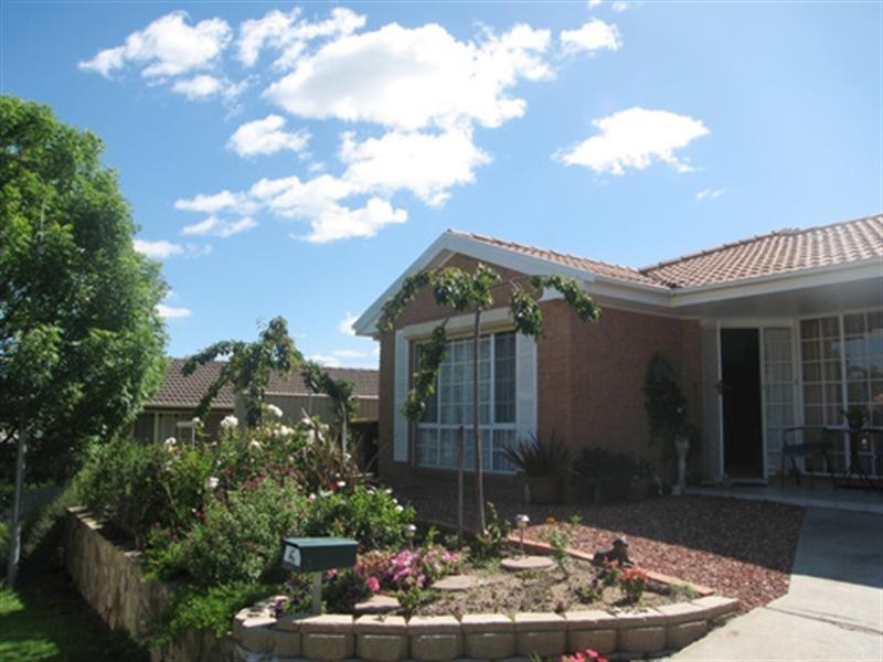 5 Patrick Brick Court, Queanbeyan NSW 2620