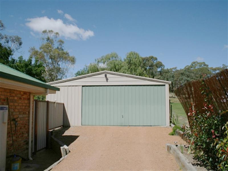 43 Bywong Street, Sutton NSW 2620