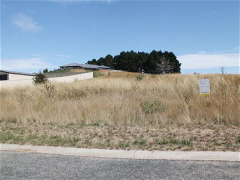 17 Lithgow Place, Bungendore NSW 2621