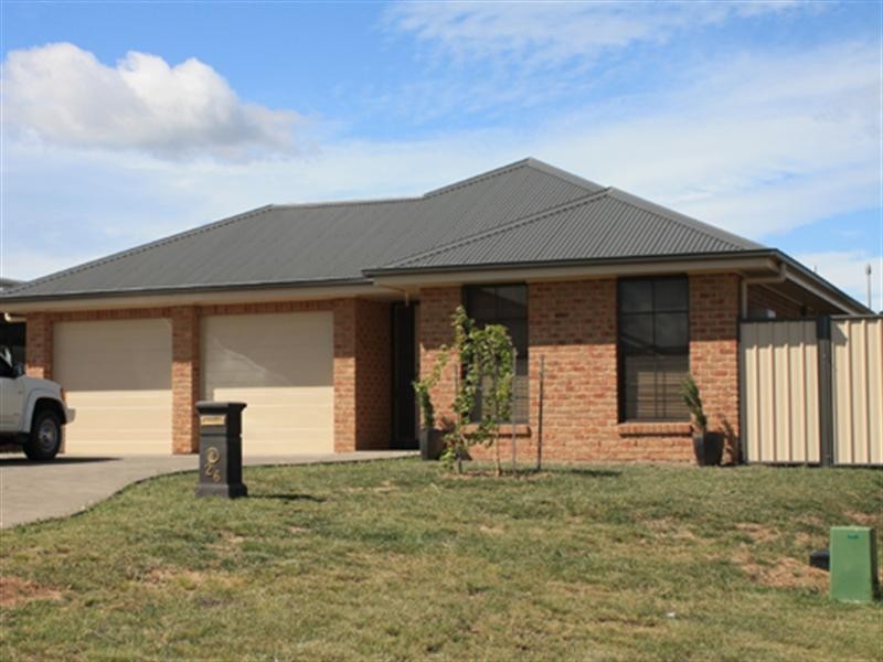 26 Eyre Street, Bungendore NSW 2621