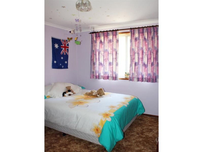 19 Radcliffe Circuit, Carwoola NSW 2620