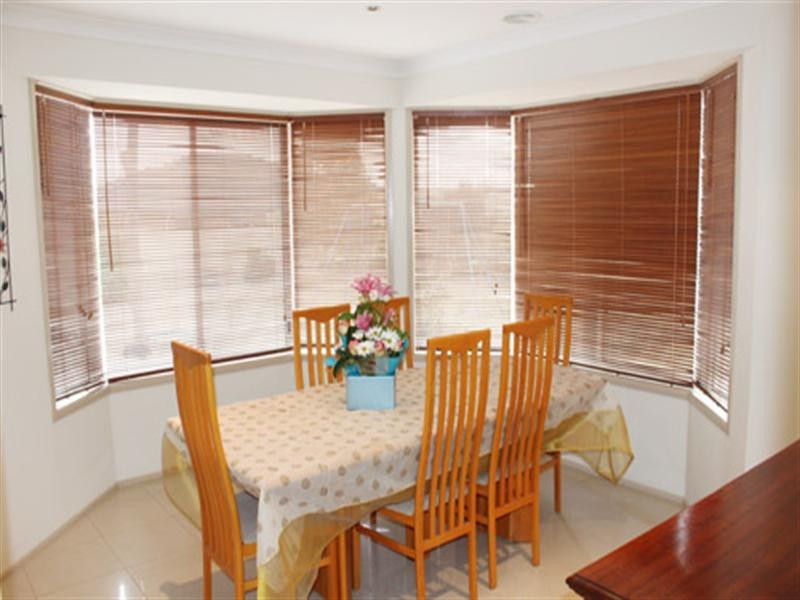 16 McCusker Drive, Bungendore NSW 2621