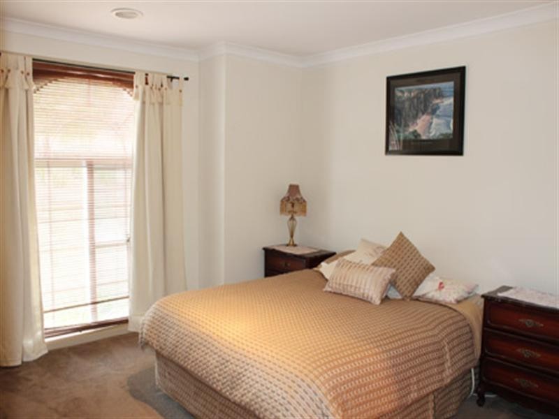 16 McCusker Drive, Bungendore NSW 2621