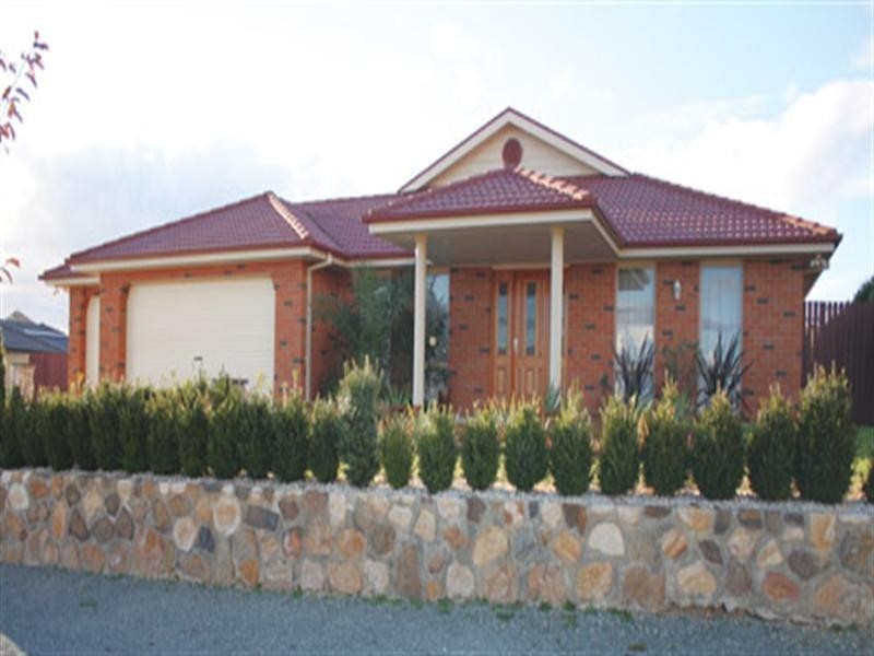 19 Larmer Street, Bungendore NSW 2621