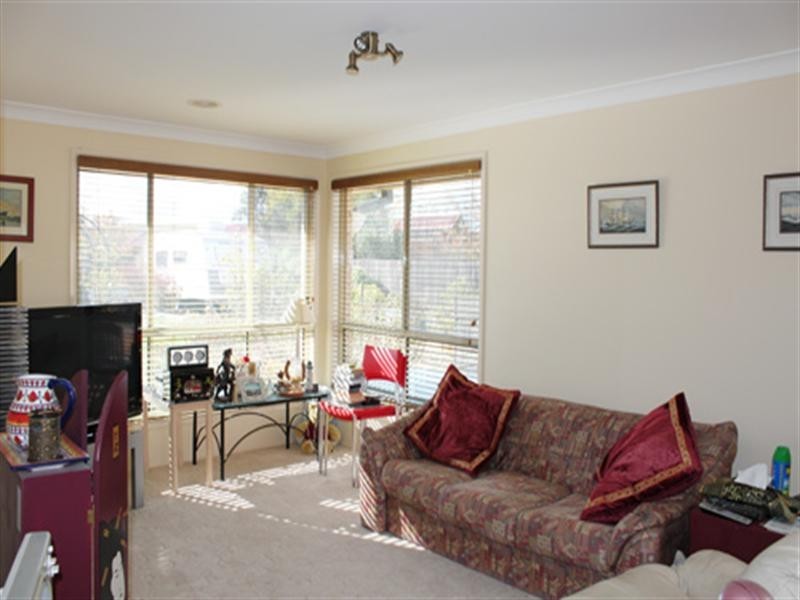 27 Ashby Drive, Bungendore NSW 2621