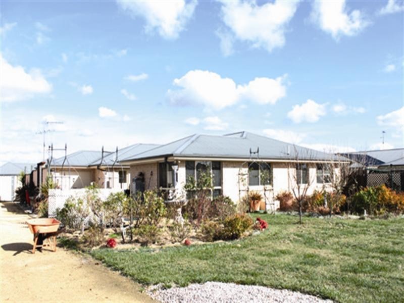 27 Ashby Drive, Bungendore NSW 2621