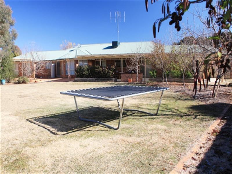 4 John Dwyer Crescent, Bungendore NSW 2621