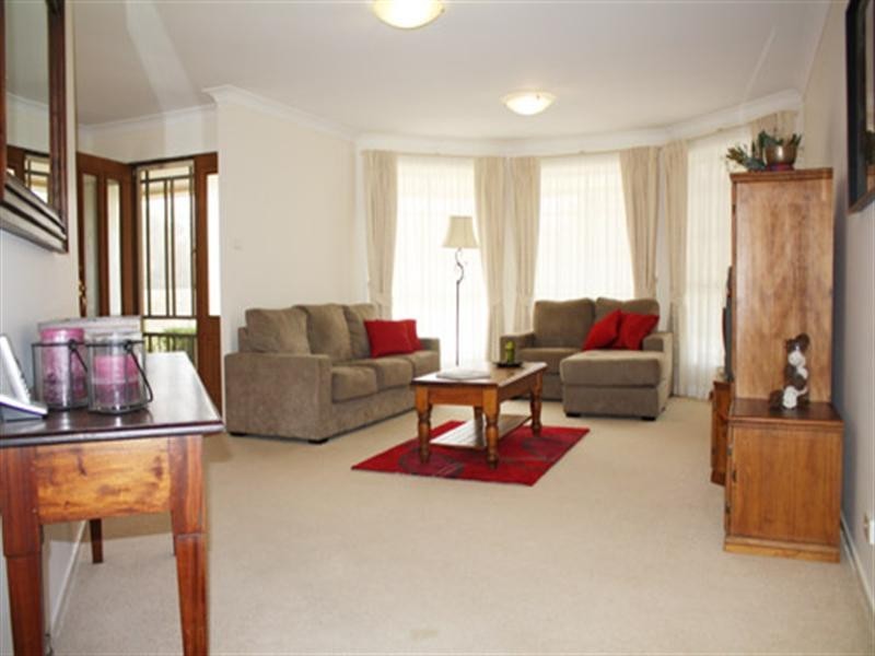 4 John Dwyer Crescent, Bungendore NSW 2621