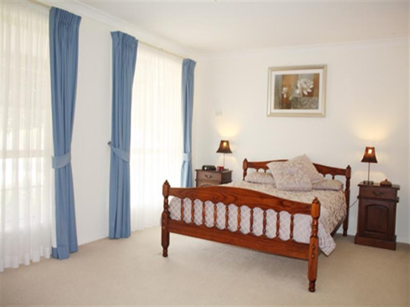 4 John Dwyer Crescent, Bungendore NSW 2621