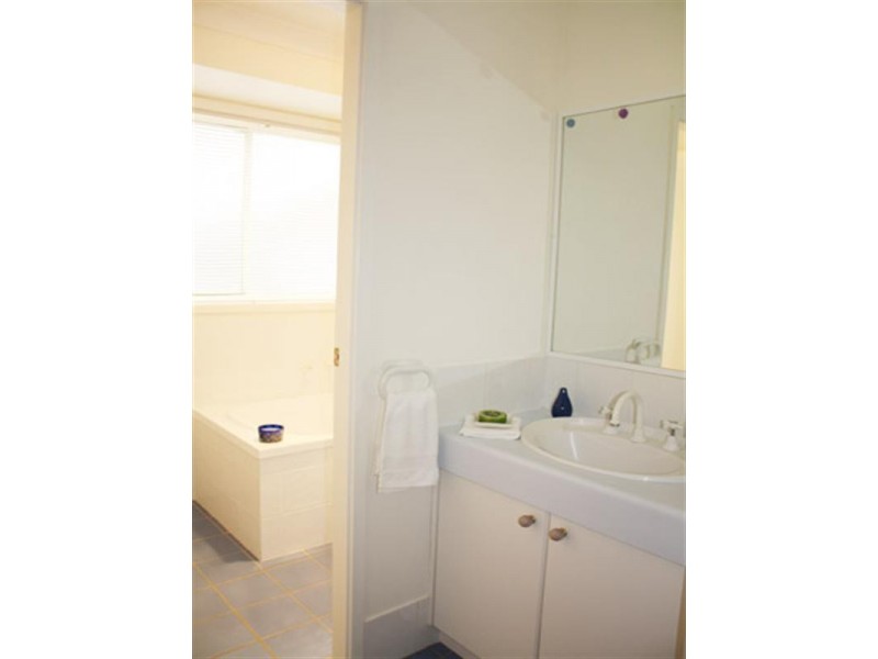 4 John Dwyer Crescent, Bungendore NSW 2621