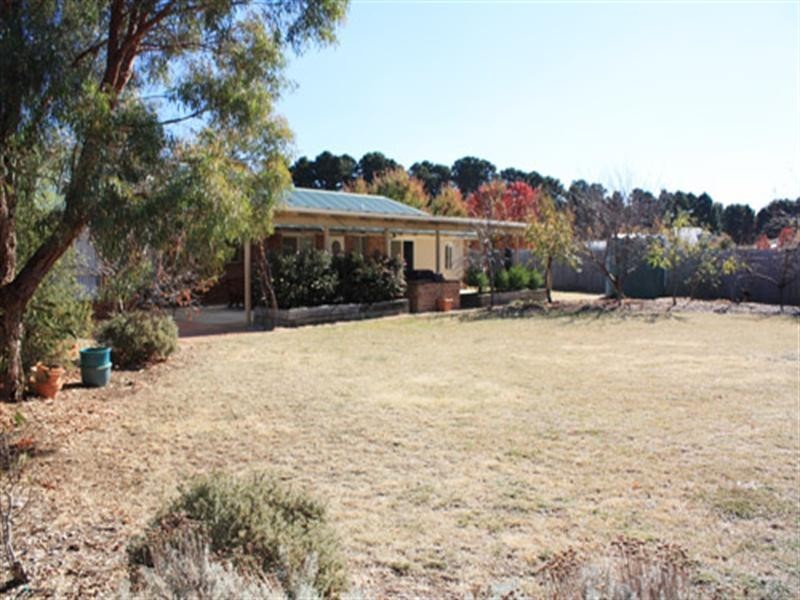 4 John Dwyer Crescent, Bungendore NSW 2621