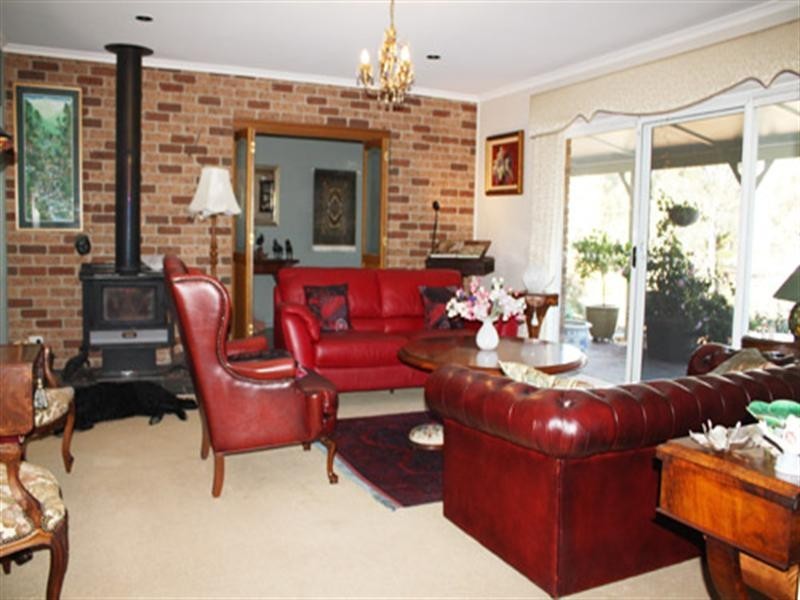 133 Weeroona Drive, Wamboin NSW 2620