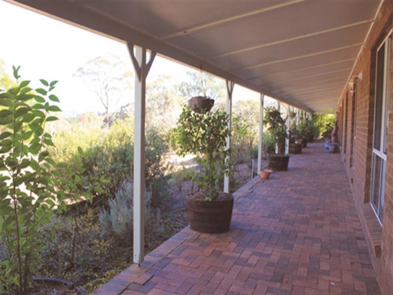 133 Weeroona Drive, Wamboin NSW 2620