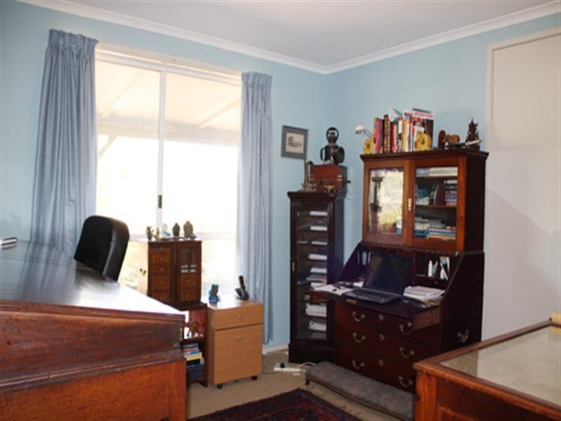 133 Weeroona Drive, Wamboin NSW 2620