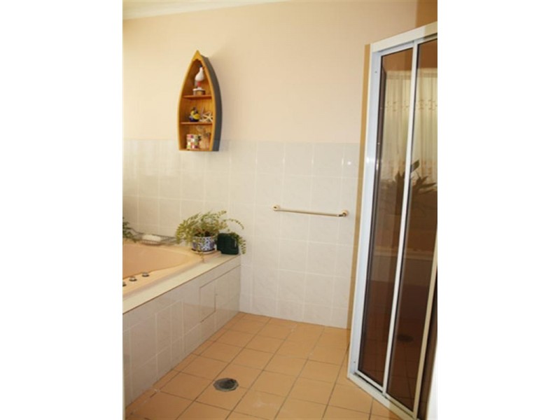 133 Weeroona Drive, Wamboin NSW 2620