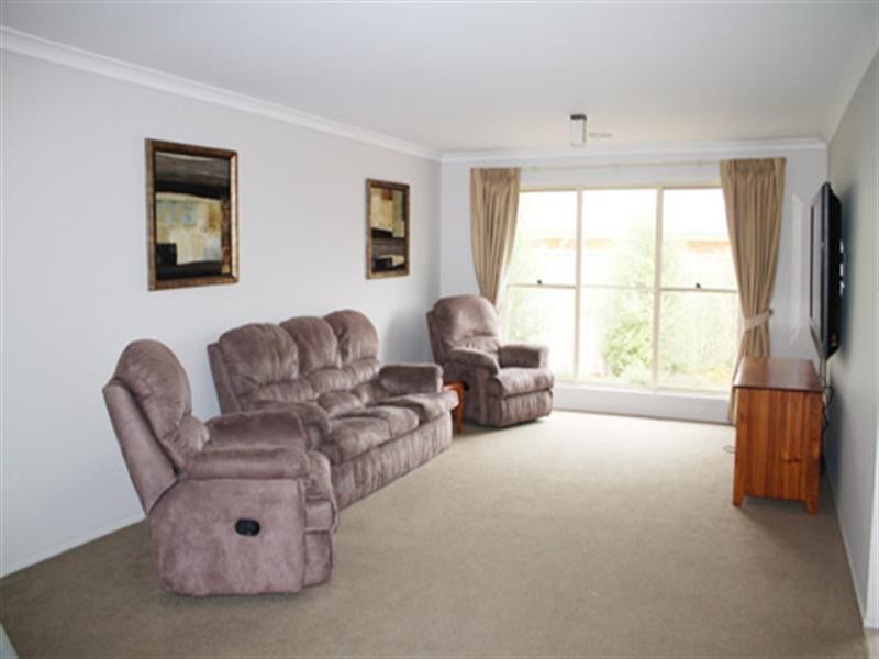 9 Scott Street, Bungendore NSW 2621
