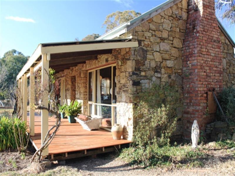 19 Reedy Creek Place, Wamboin NSW 2620